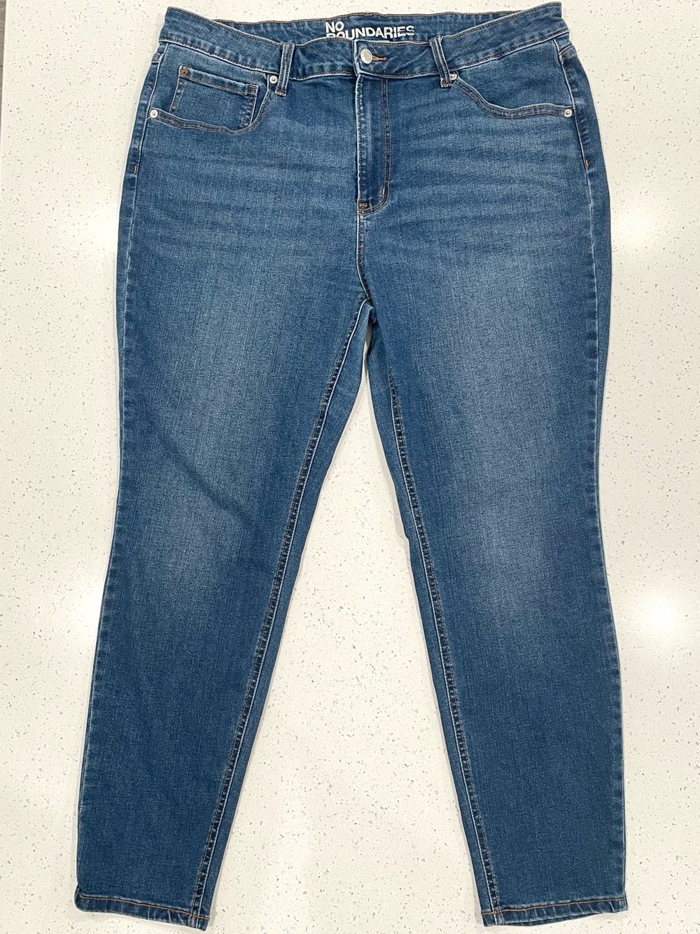 No Boundaries Women's Medium Blue Skinny Jeans